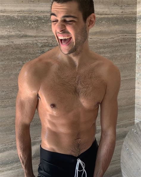 NOAH CENTINEO Nude